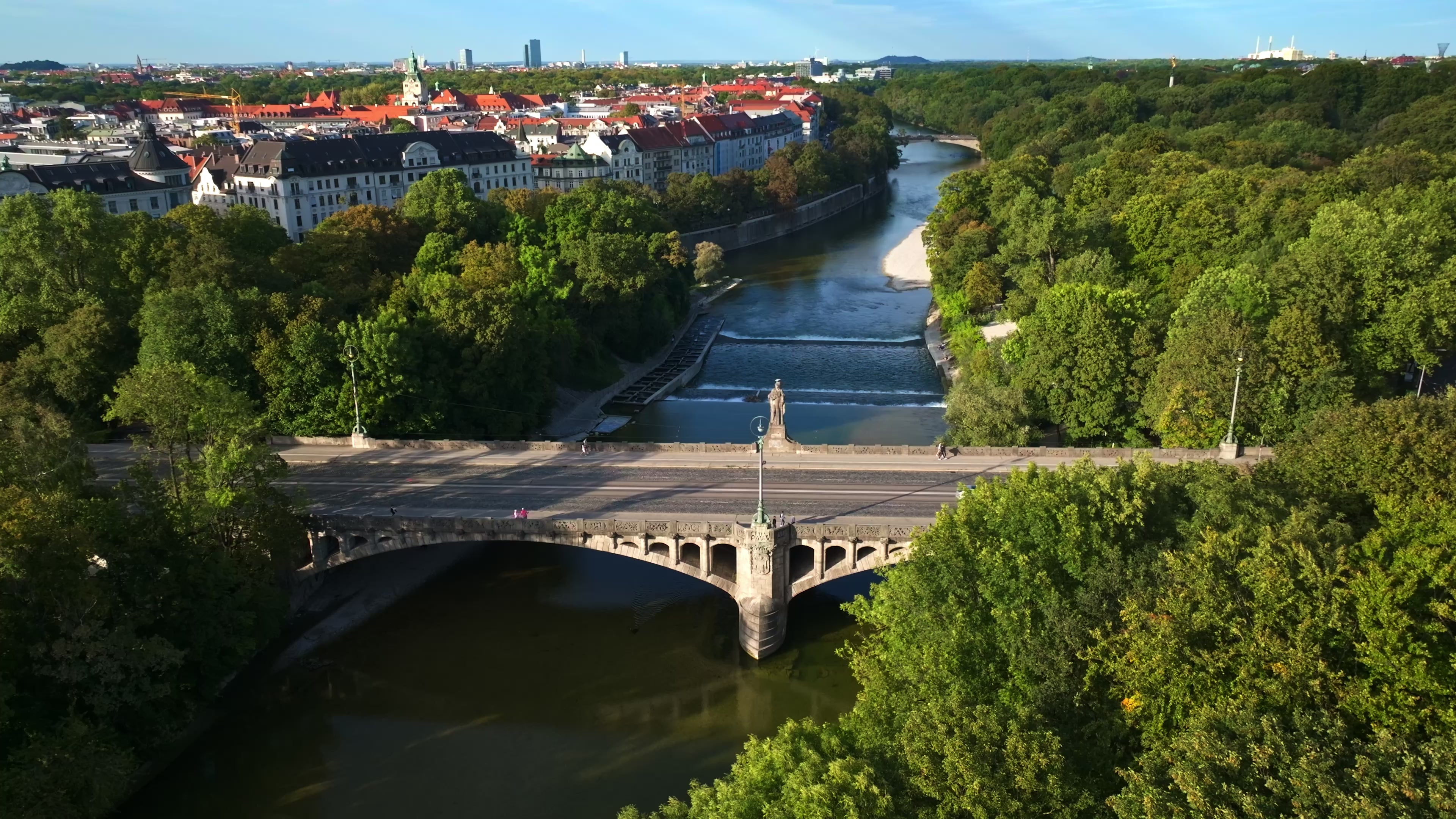 Aerial view of the Maximiliansbrücke, a bridge spanning the River Isar in Munich.